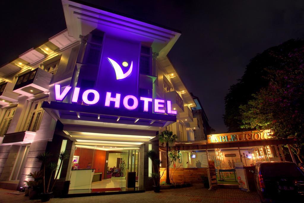 Vio Hotel Cimanuk Bandung Exterior photo